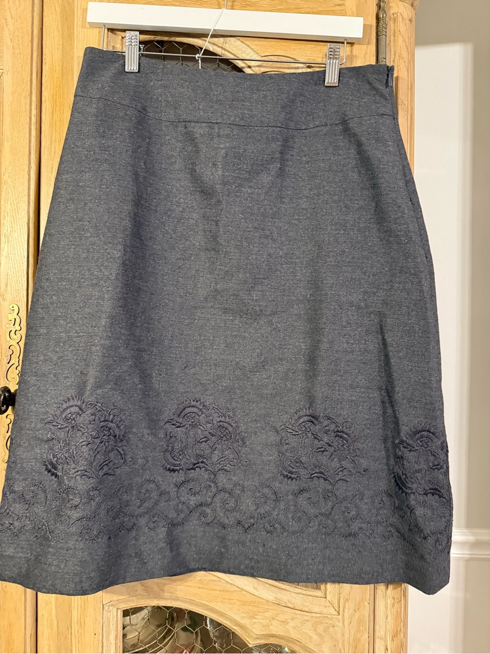 J. McLaughlin Charcoal Wool Embroidered A-Line Skirt